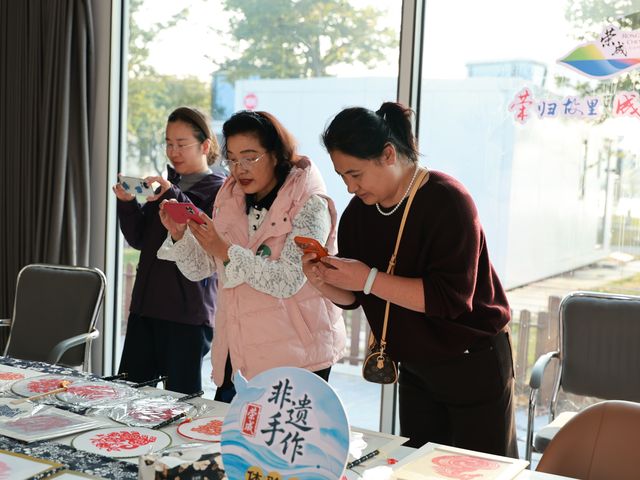 围绕场景与产品交流拍摄方法。